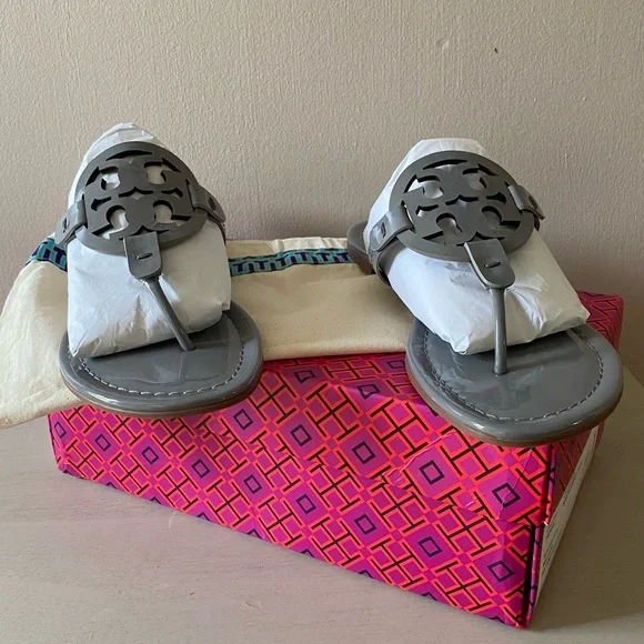Tory Burch Patent Malta Gray Leather Sandal - Picture 9 of 9